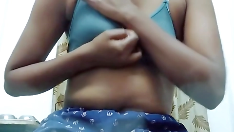Bengali Bhabhi Pyaasi Rehti Hain Desi Tharki Zindagi 3