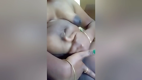 Indian Aunty Fingering Face Reaction Sound