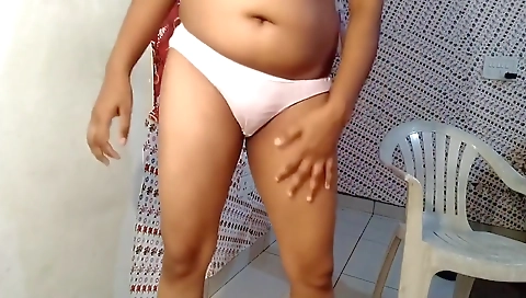 Subh Se Bhabhi Ki Gand M Dard Tha Bhabhi Ne Ki Fingring