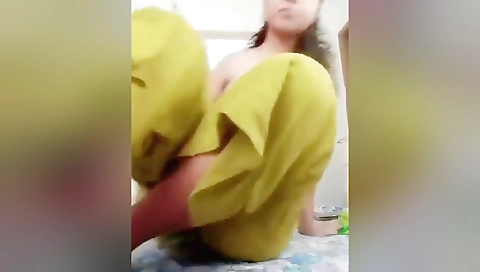 Bengali Gf Fingering Pussy On Cam For Lover