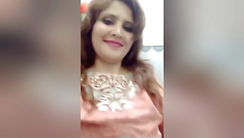 Today Exclusive-horny Desi Bhabhi Shows Her Boobs And Pussy 77