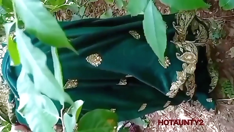 Indian Wife Gita Sex In Jungel