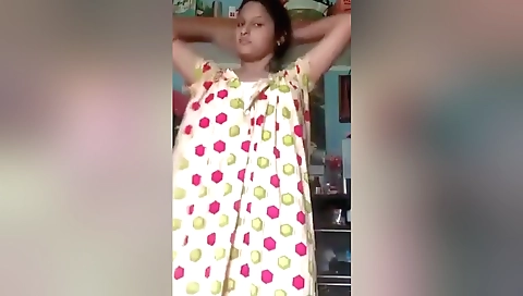 Horny Indian Girl Fingering