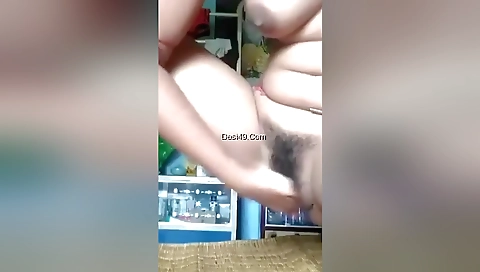 Horny Indian Girl Fingering
