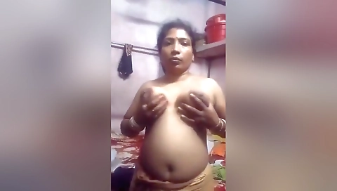 Today Exclusive- Horny Village Bhabhi Strip Her Cloths And Masturbating