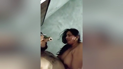 Today Exclusive- Sexy Bbw Bhabhi Ridding Lover Dick
