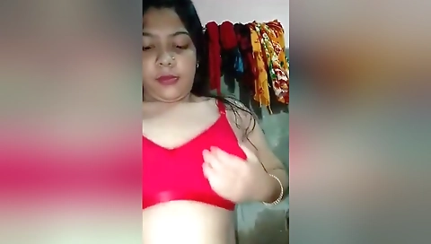 Horny Desi Married Bhabi Fingering