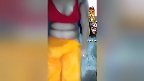 Horny Desi Married Bhabi Fingering