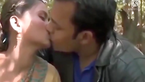 Pat A - Kachra Binne Vali Ladki Ko Ke Jungle Me Choda
