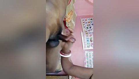 Today Exclusive- Desi Bhabhi Blowjob And Fucked 1