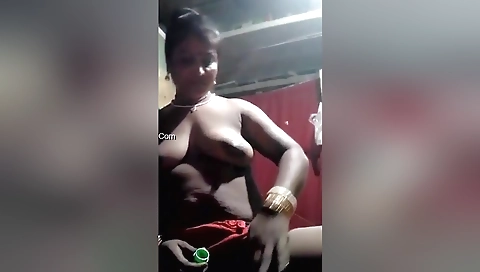 Today Exclusive -horny Boudi Shows Her Boobs