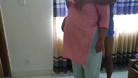 Indian Hot Bahu Ko Sasurji Ne Mast Chudai Jab Koy Gar Par Na Hone (hindi Audio) Cum Wild - Huge Boobs