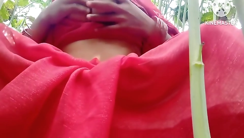 Desi Ragini Bhabhi Sarson Ke Khet Mein Outdoor Sex