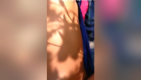 Bahar Lejakar Chood Diya Padoshi Bhabhi Ko