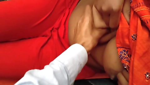 Phuli Chut Mausi Ki Chut Men Aungli Kiya Aur Boobs Dabaya With Huge Boobs