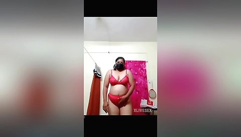 Desi Indian Marathi Married Aunty Nude Webcam Show