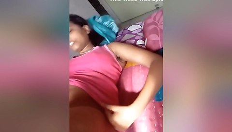Today Exclusive -sexy Desi Girl Showing Her Boobs And Pussy