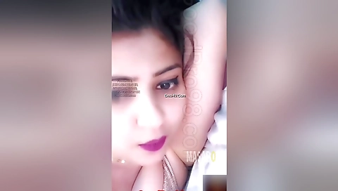 Today Exclusive -yuvika Singh Shows Her Boobs And Pussy