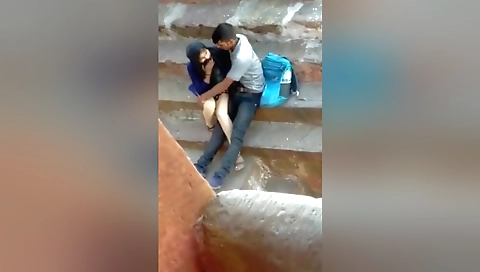 Today Exclusive- Lover Outdoor Romance And Pussy Licking