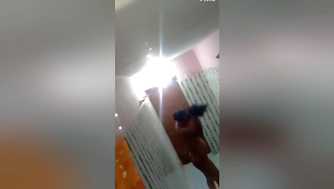 Today Exclusive- Desi Tamil Bhabhi Bathing Record In