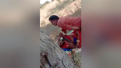 Today Exclusive- Desi Village Randi Outdoor Fucking