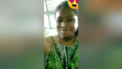 Today Exclusive-shy Mallu Bhabhi Showing Her Boobs