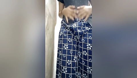 Indian Desi Girl Bath And Fingering In Her Pussy Hardly