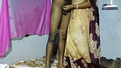 Mere Jiju Ko Meri Gand Hi Chodna Hai Bas.bahut Maze Me Chudai Karta Hai Mera Jiju