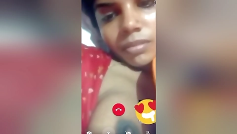 Today Exclusive- Telugu Bhabhi Showing Her Boobs On Video Call