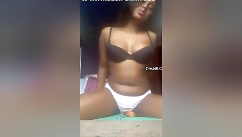 Today Exclusive- Horny Desi Girl Enjoy With Carrot 2