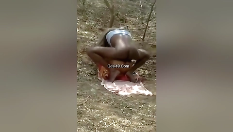 Today Exclusive- Desi Randi Out Door Hard Fucked By Customer 2