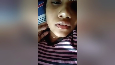 Today Exclusive- Cute Lankan Girl Showing Her Boobs 4