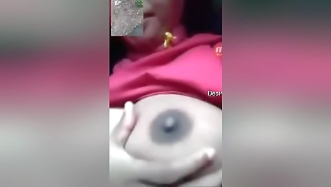 Today Exclusive- Bangla Paid Girl Showing Her Boobs And Pussy