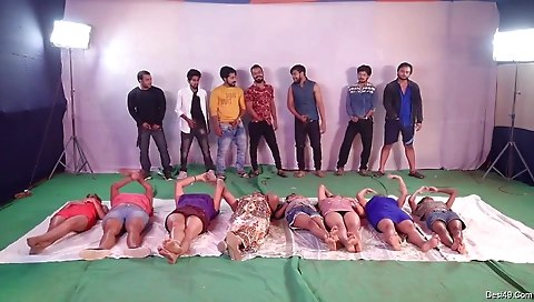 First On Net -nude World