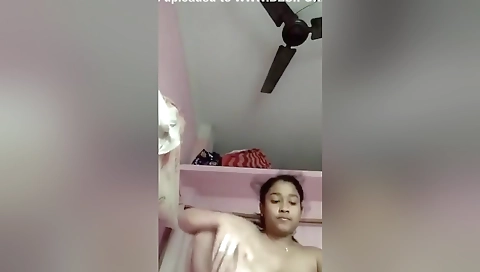 Today Exclusive- Sexy Desi Girl Showing Her Boobs And Pussy 2