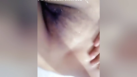 Sexy Desi Girl Bathing