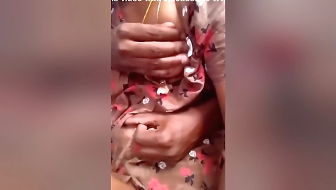 Today Exclusive -tamil Wife Shows Boobs
