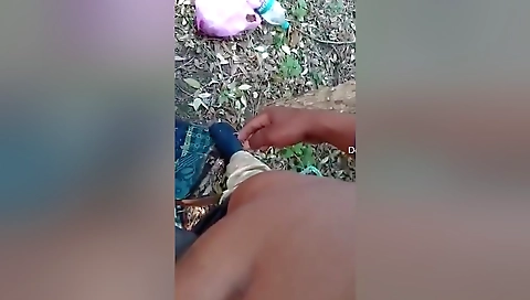 Village Randi Bhabhi Give Blowjob In Outdoor