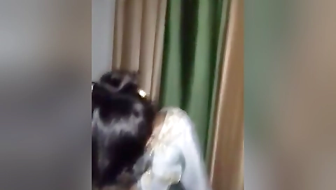 Today Exclusive- Desi Couple Romance And Boob Sucking