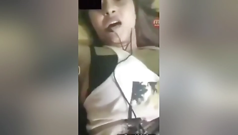 Today Exclusive- Cute Desi Girl Showing Her Boobs And Pussy 5