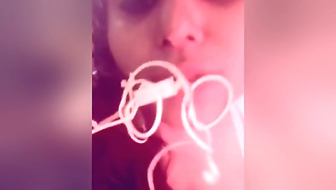Today Exclusive-horny Desi Girl Showing Her Boobs And Pussy