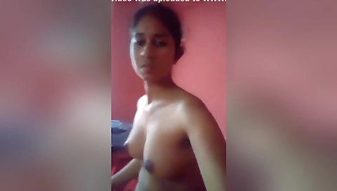 Today Exclusive- Bangla Girl Record Nude Selfie