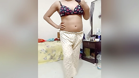 Deepali Bhabhi New Hot Viral Video