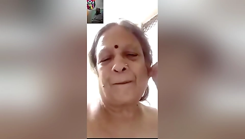 Today Exclusive -mature Aunty Shows Her Boobs And Pussy On Vc