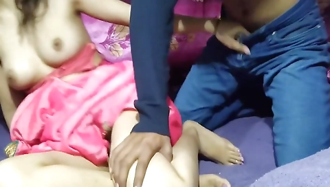 Devar Bhabhi - Mami Ko Bhanje Ne Choda