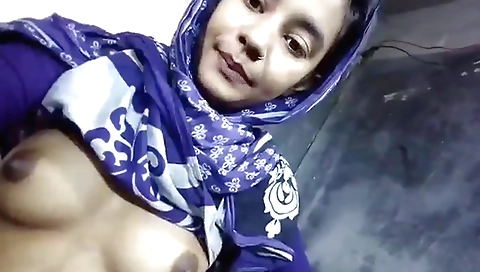 Cute Bangla Girl Showing Her Boobs