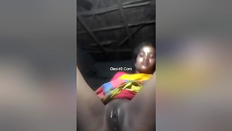 Today Exclusive- Horny Village Bhabhi Masturbating