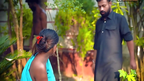 Desi Majdur Ki Patni Ke Sath Kaam Dene Ke Bahane Malik Ne Doodh Nikal Nikal Ke Khub Pela Ghar Ke Bahar ( Hindi Audio )