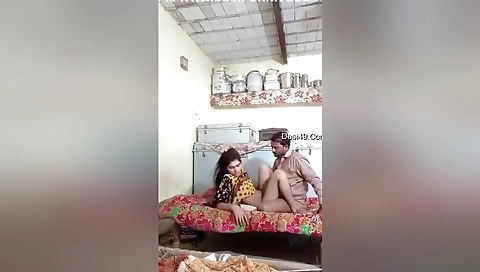 Today Exclusive- Desi Couple Fucking