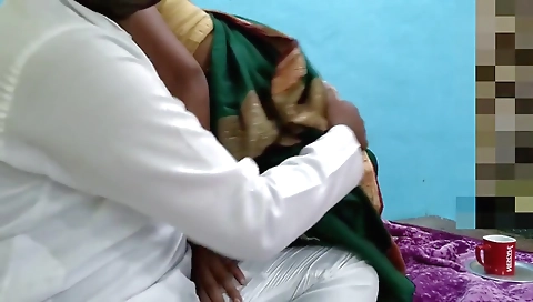 Desi -called His On The Pretext Of Bringing Tea And Fucked Ashu